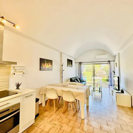 Appartement Le Velusine 2077 - 4 Prs - Parking - Climatisation - Piscine *