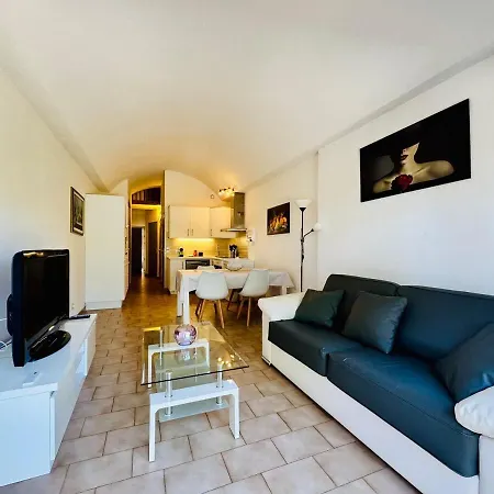 Le Velusine 2077 - 4 Prs - Parking - Climatisation - Piscine Apartment *